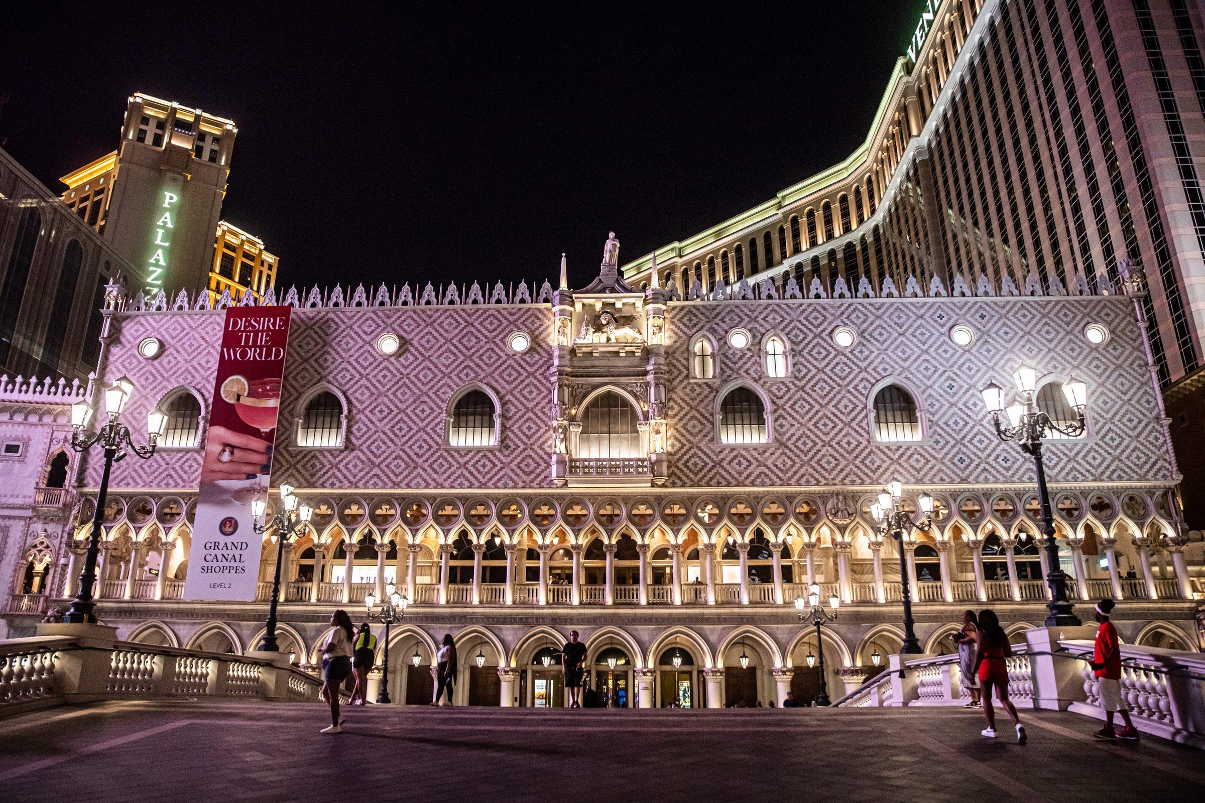Las Vegas — photograph 14
