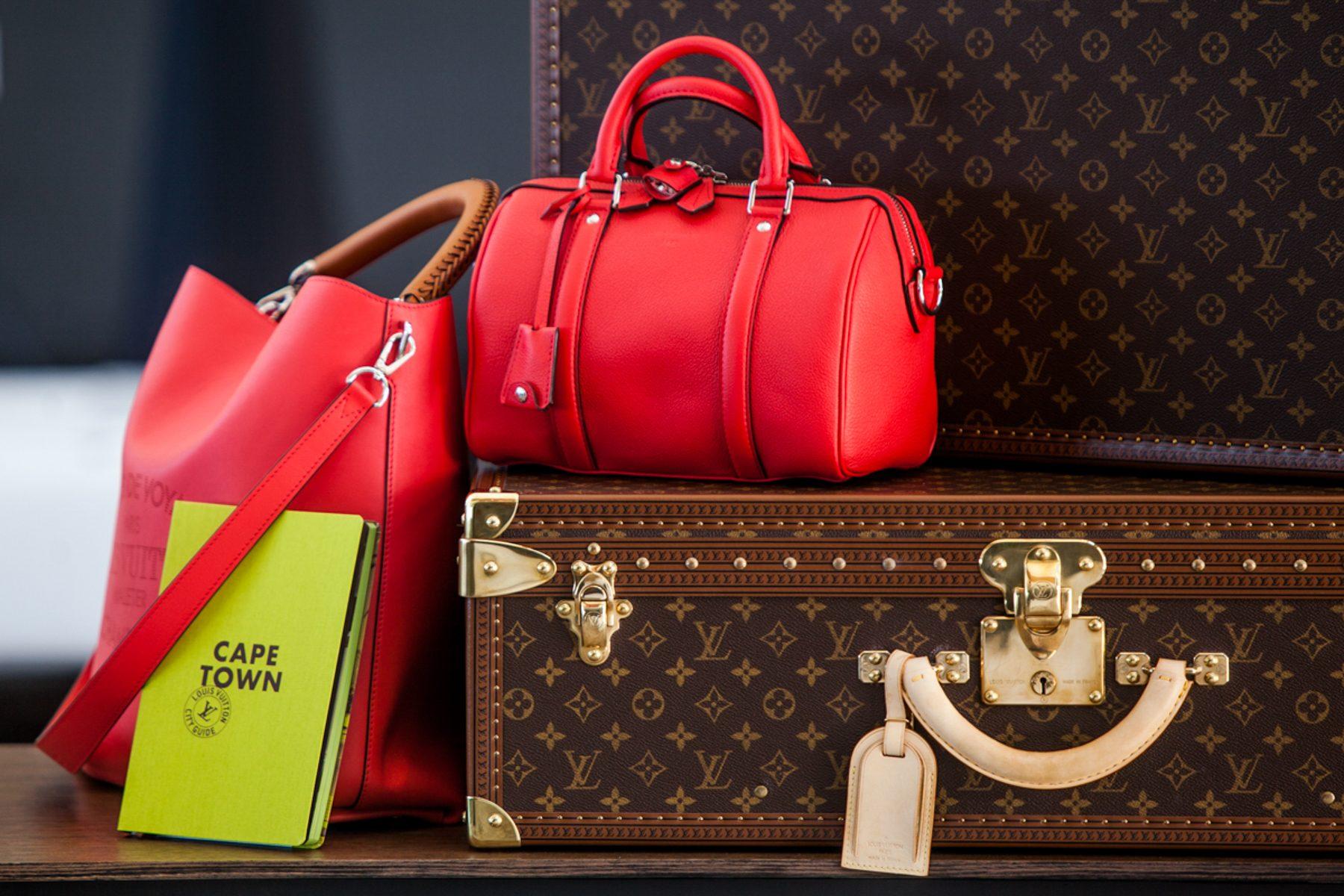 Louis Vuitton — photograph 16